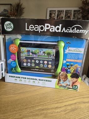 LeapPad Academy Kids Tablet - Green NIB